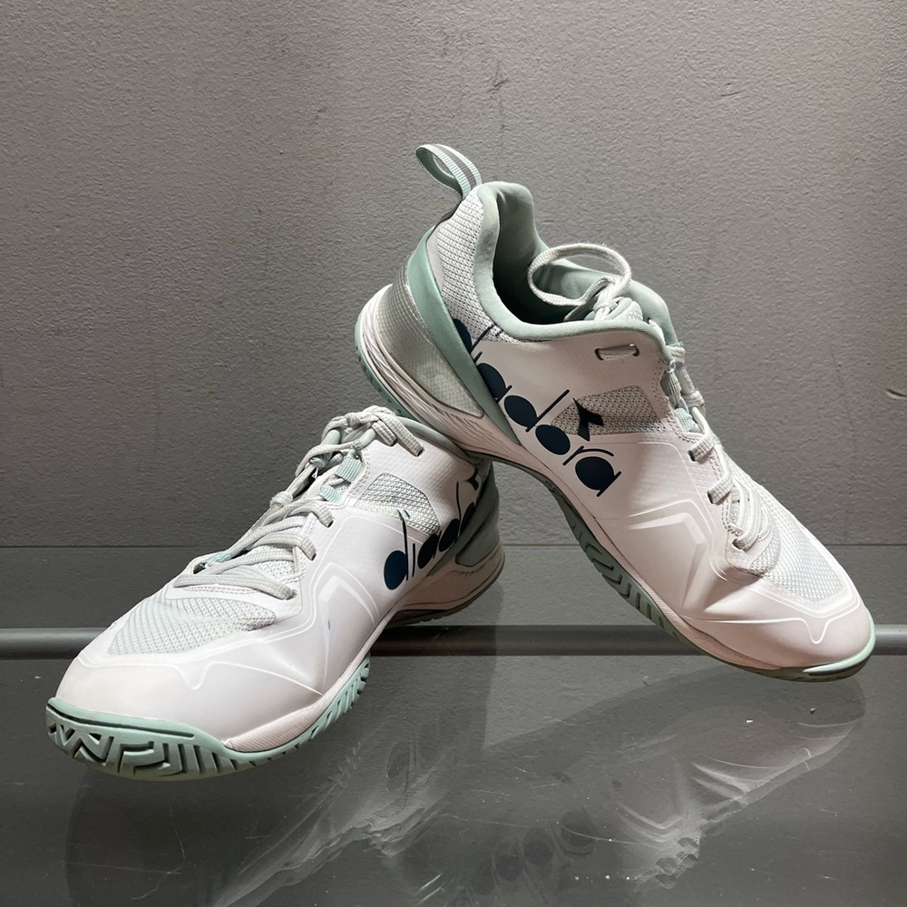 Diadora Women's White and Green Athletic Shoes - Picture 10 of 11